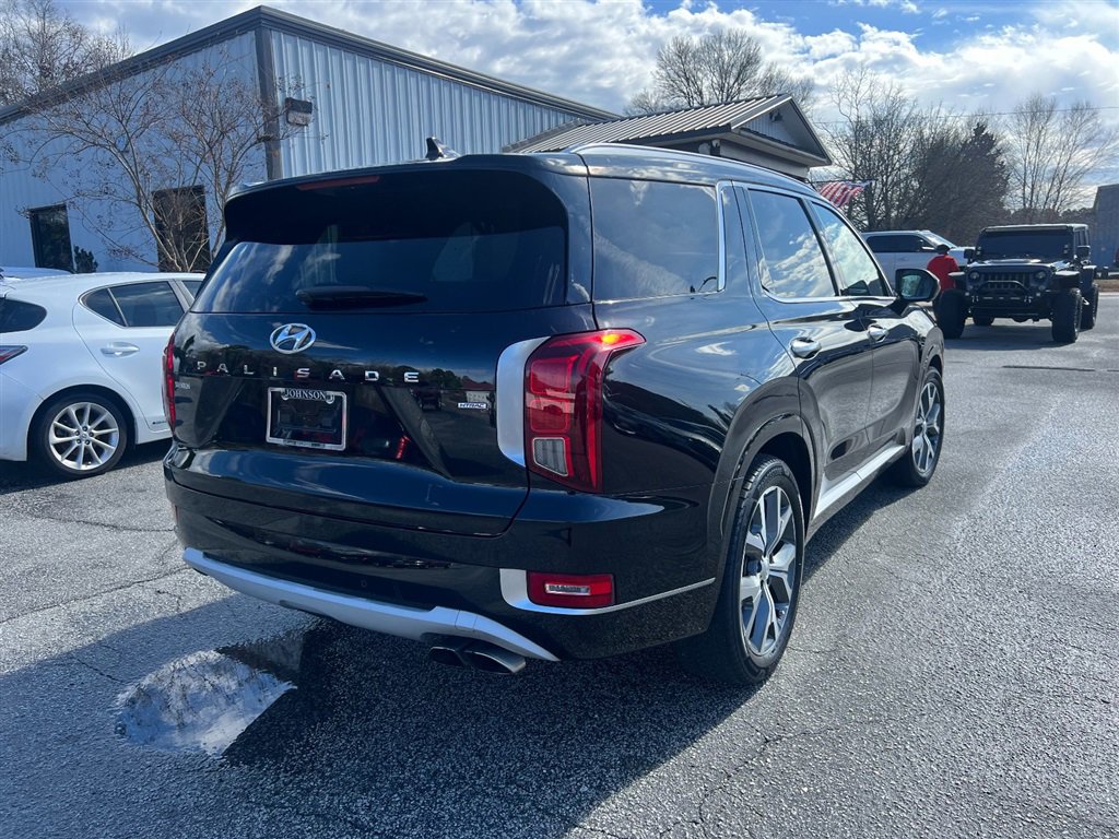 Used 2021 Hyundai Palisade Limited image 3