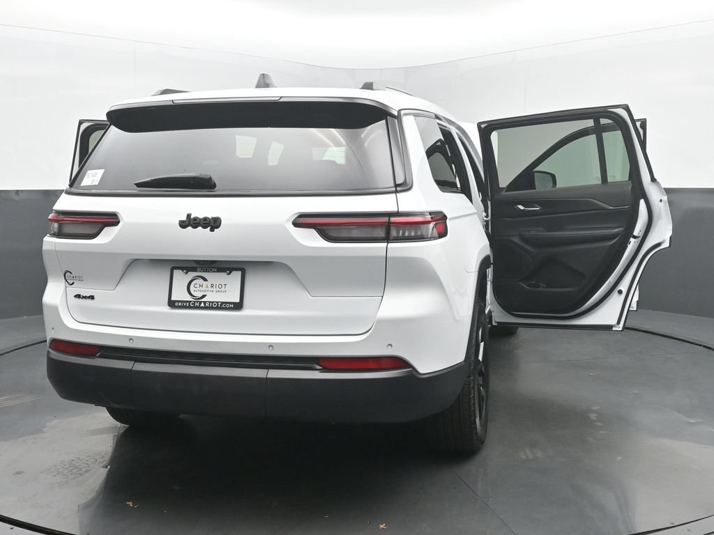 Used 2025 Jeep Grand Cherokee L Laredo AWD/4WD image 60