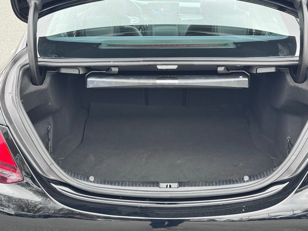 Used 2020 Mercedes-Benz C 300 Sedan image 34