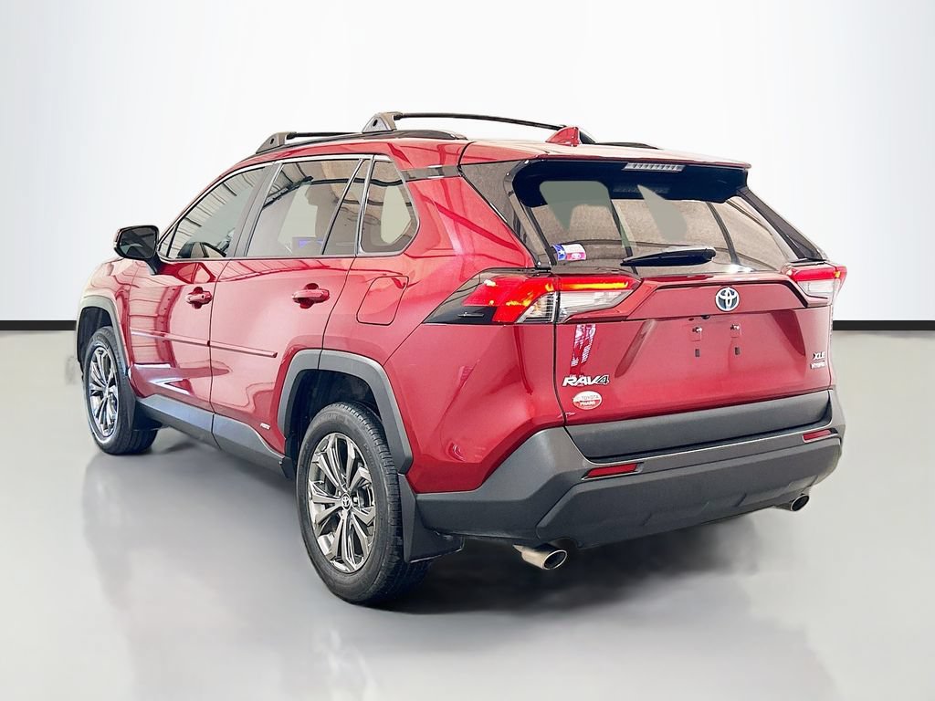 Used 2024 Toyota RAV4 XLE Premium AWD/4WD image 6