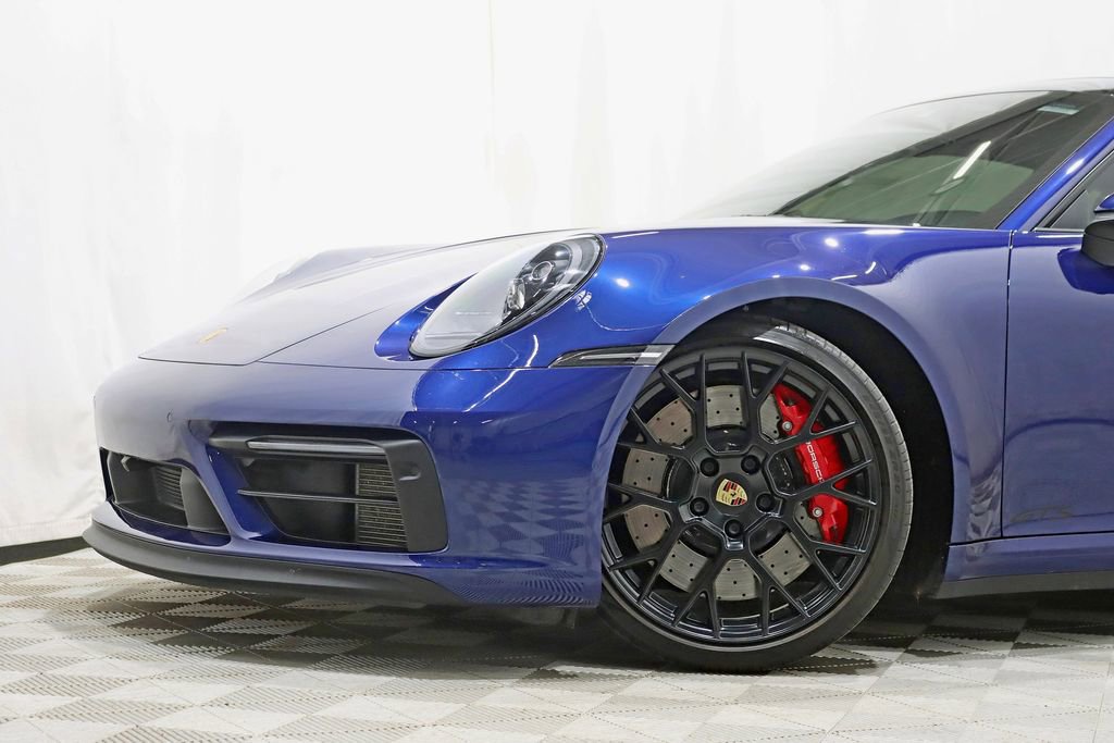 Used 2022 Porsche 911 Carrera GTS RWD image 3