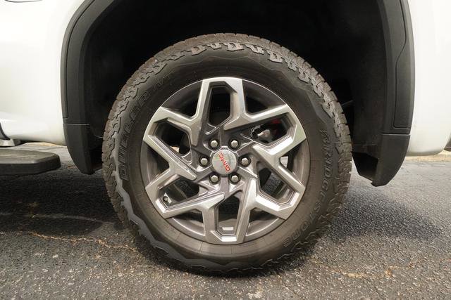 Used 2026 GMC Sierra 1500 SLT w/ SLT Premium Plus Package AWD/4WD image 42