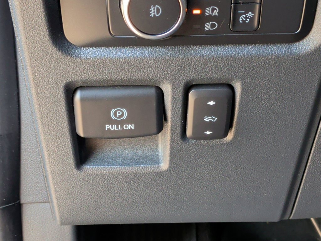 Used 2022 Ford Expedition Max Limited AWD/4WD image 17