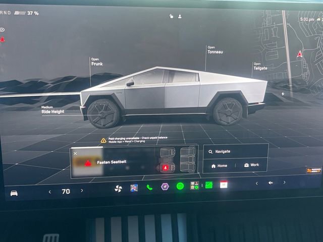 Used 2024 Tesla Cybertruck AWD Crew Cab image 9