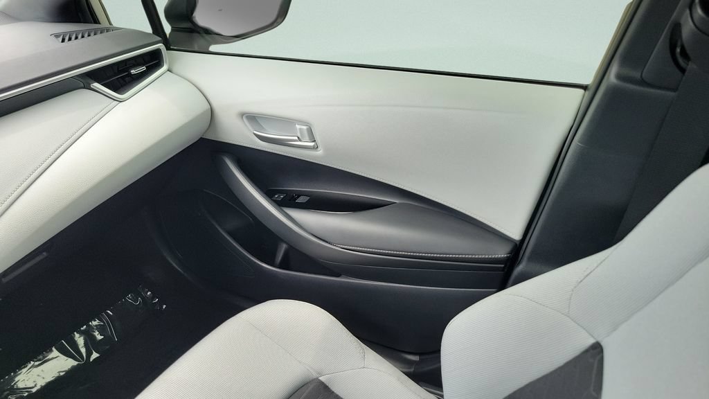 Certified 2023 Toyota Corolla SE FWD image 18