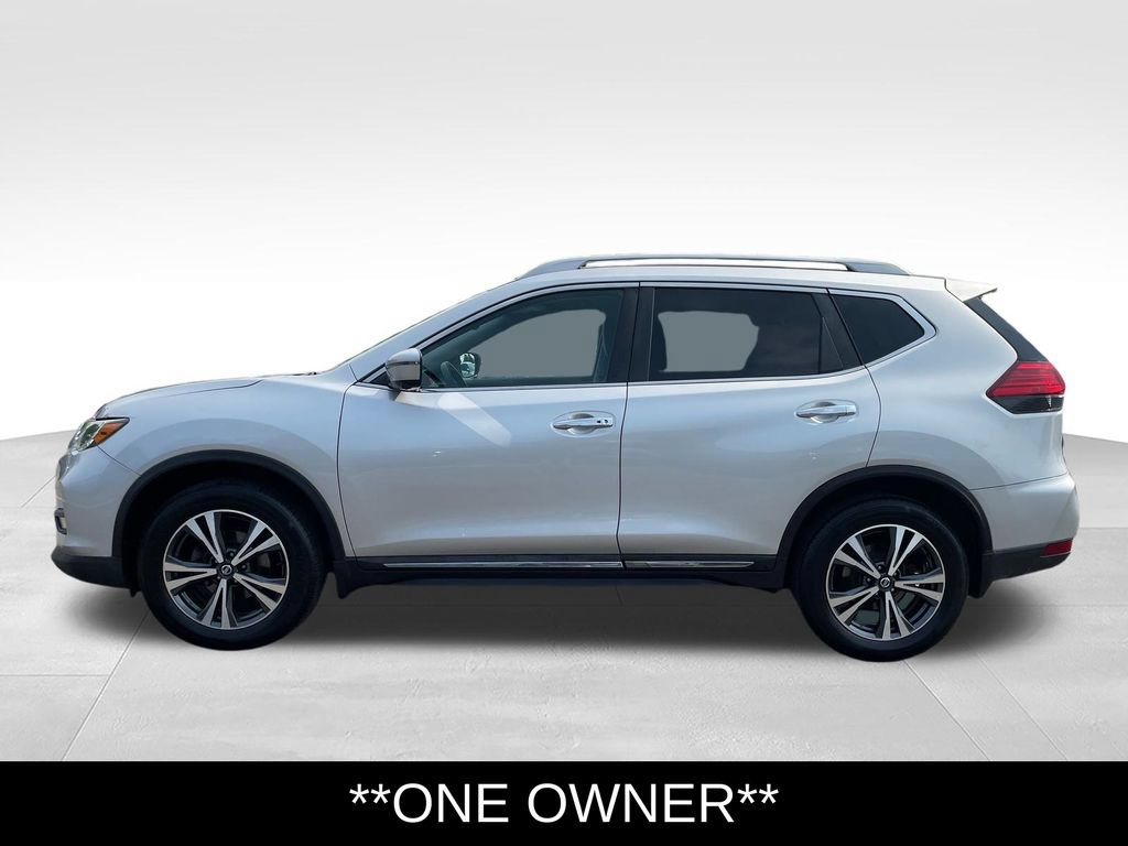 Used 2017 Nissan Rogue SL w/ SL Premium Package AWD/4WD image 2