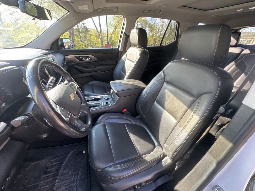 Used 2018 Chevrolet Traverse Premier w/ Redline Edition FWD image 10
