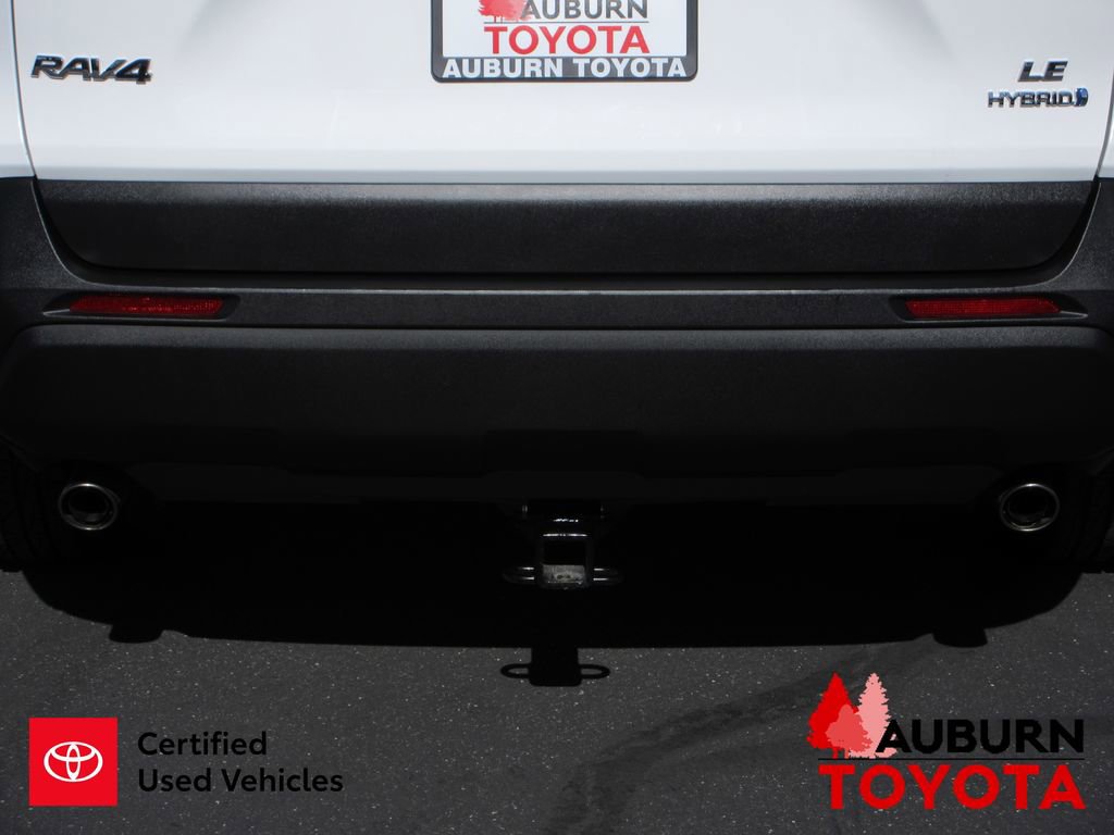 Certified 2024 Toyota RAV4 LE AWD/4WD image 10