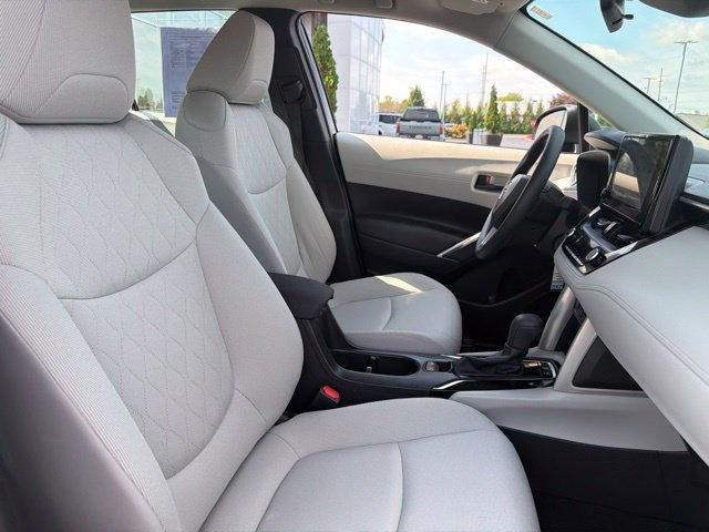 Certified 2024 Toyota Corolla Cross L AWD/4WD image 29