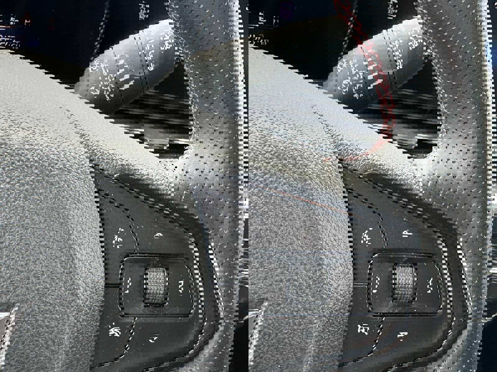 Certified 2024 Chevrolet Trax RS w/ Driver Confidence Package image 34