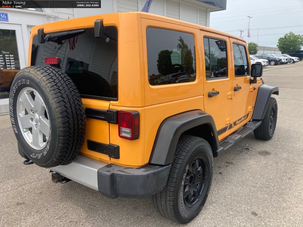 Used 2012 Jeep Wrangler Unlimited Sahara w/ Dual Top Group AWD/4WD image 5