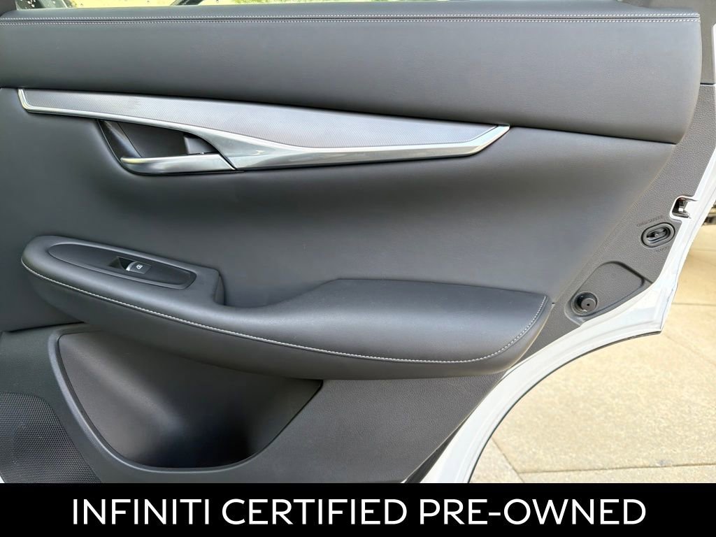 Certified 2024 INFINITI QX50 Luxe w/ Accent Package image 33