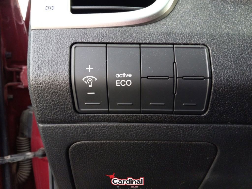 Used 2017 Hyundai Elantra GT image 26