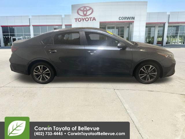 Used 2024 Kia Forte LXS image 6