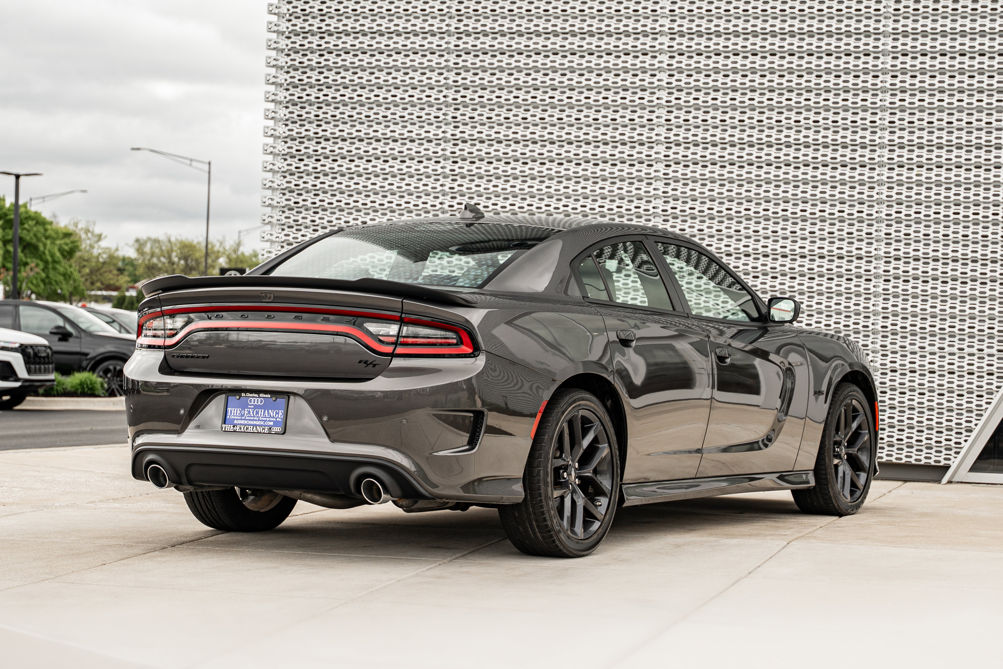 Used 2023 Dodge Charger R/T w/ Plus Group RWD image 4