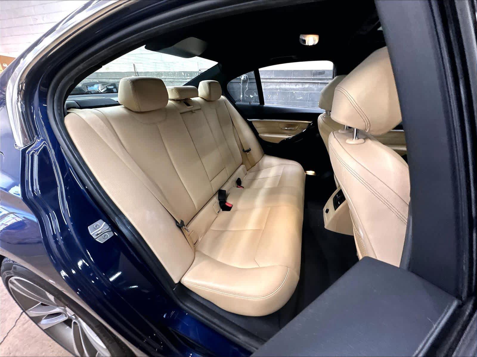 Used 2018 BMW 340i Sedan RWD image 29