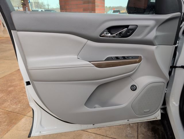 Used 2017 GMC Acadia SLE image 12