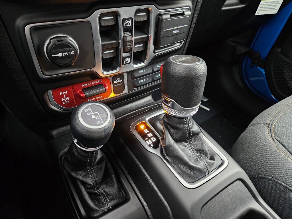 New 2026 Jeep Gladiator Sport AWD/4WD image 20