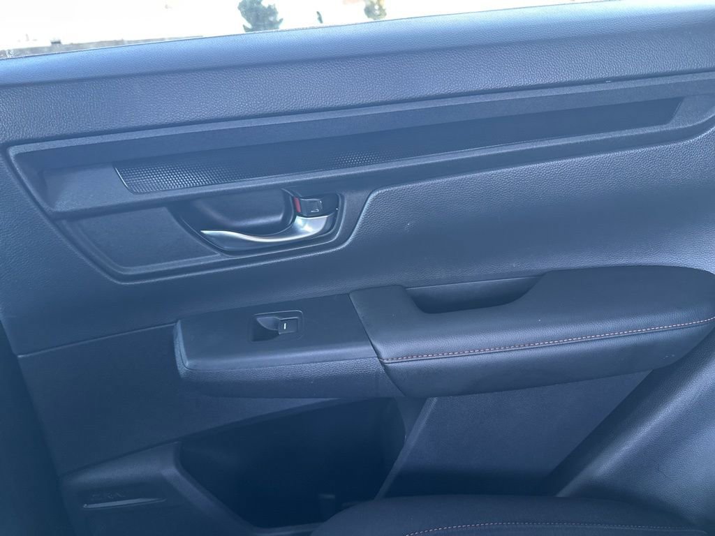 Used 2025 Honda CR-V Sport image 32