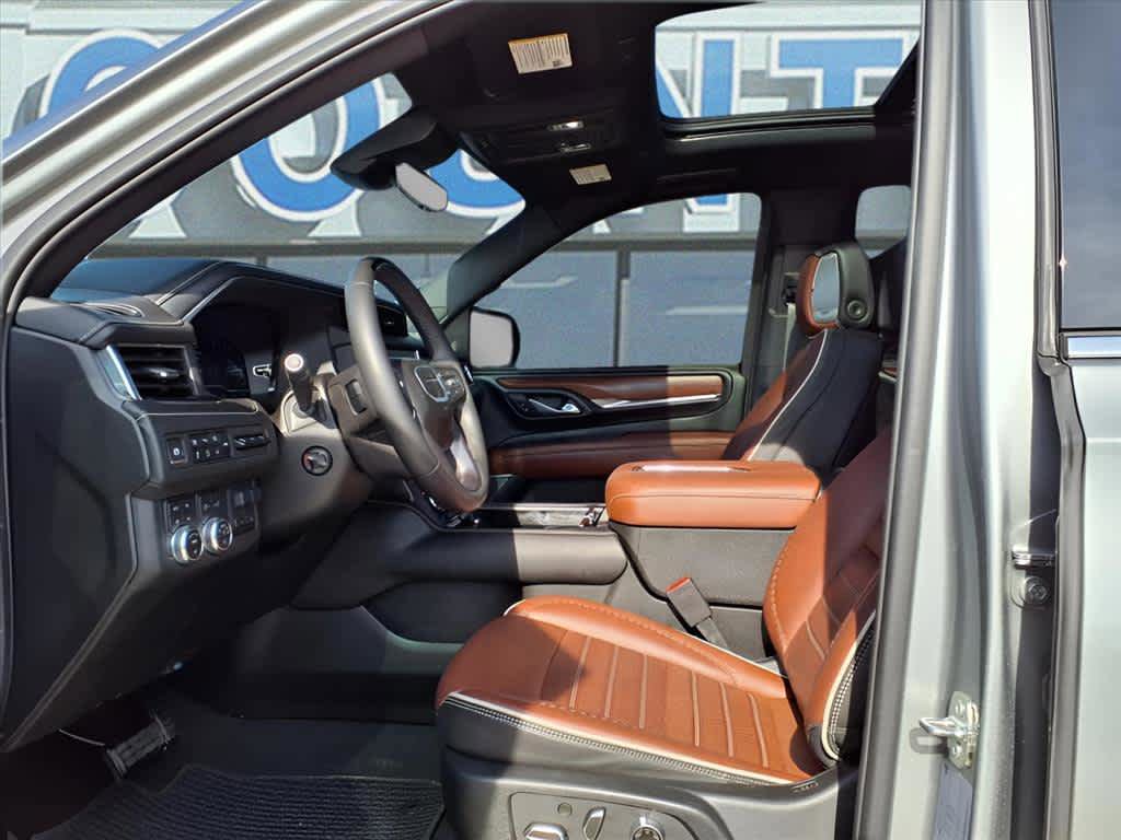 Used 2024 GMC Yukon Denali Ultimate image 18