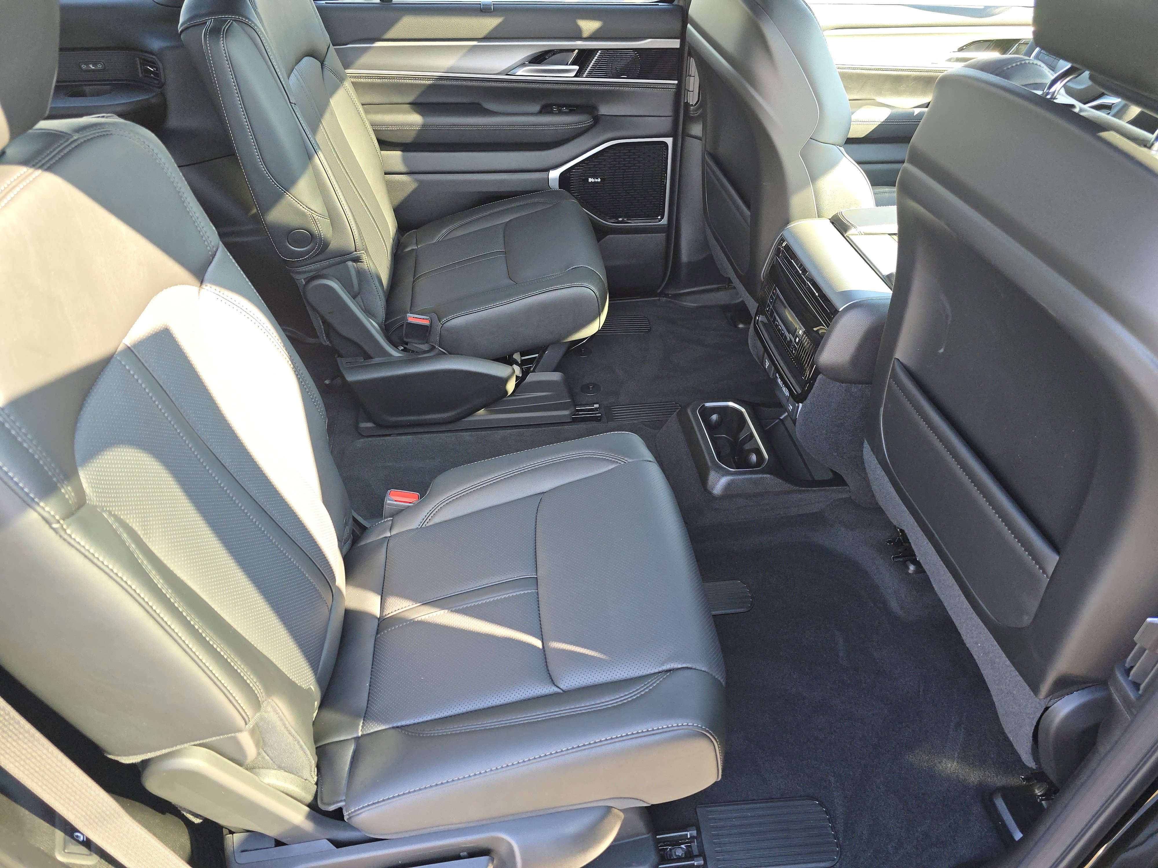 New 2026 Jeep Grand Wagoneer Limited image 31