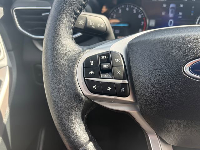 Used 2023 Ford Explorer XLT w/ Equipment Group 202A image 24