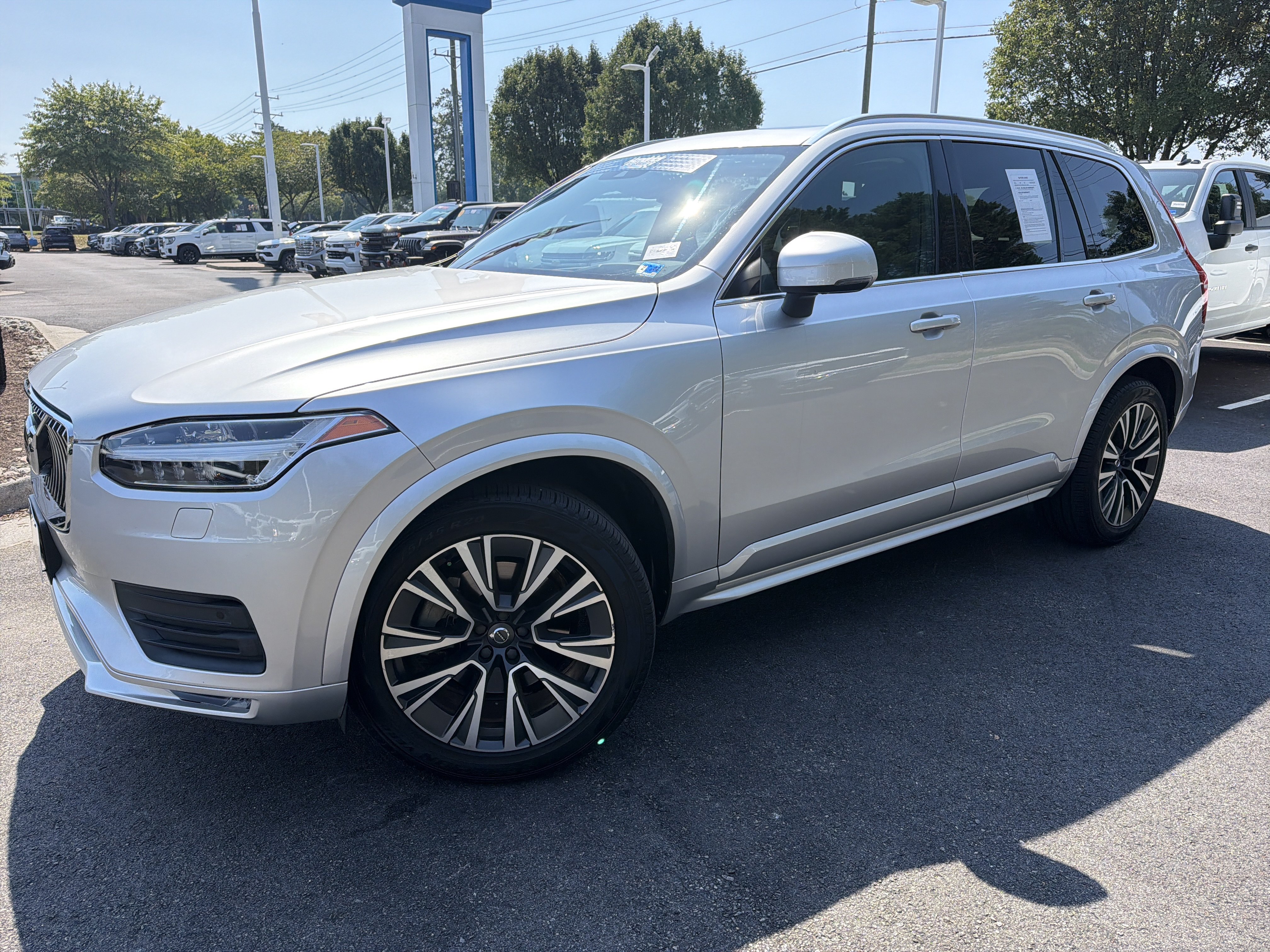 Used 2021 Volvo XC90 T6 Momentum w/ Advanced Package AWD/4WD image 5