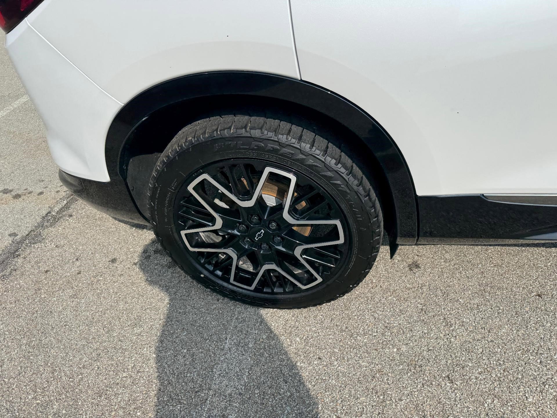 Certified 2023 Chevrolet Blazer RS w/ Driver Confidence II Package image 11