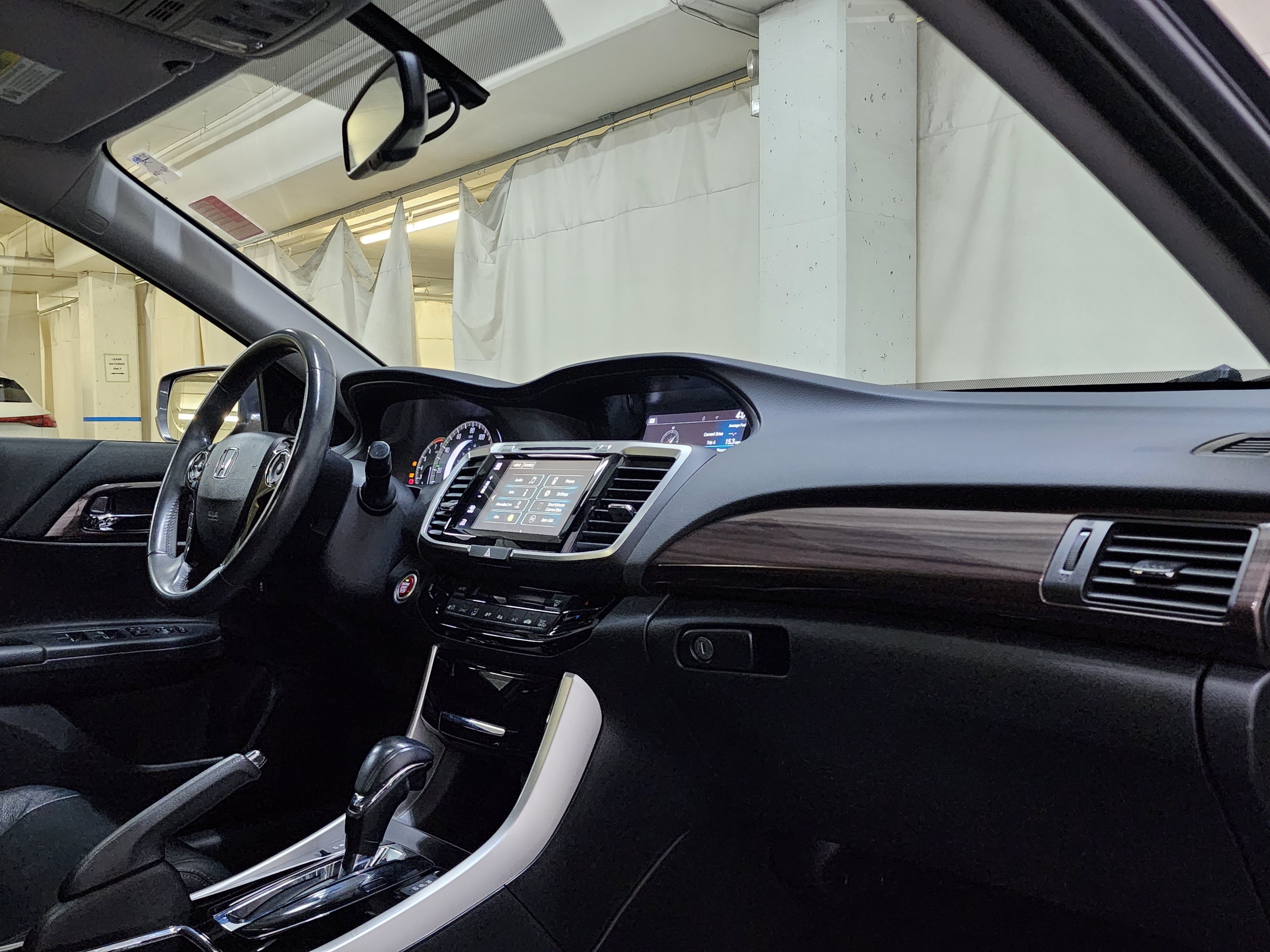 Used 2016 Honda Accord EX-L image 22