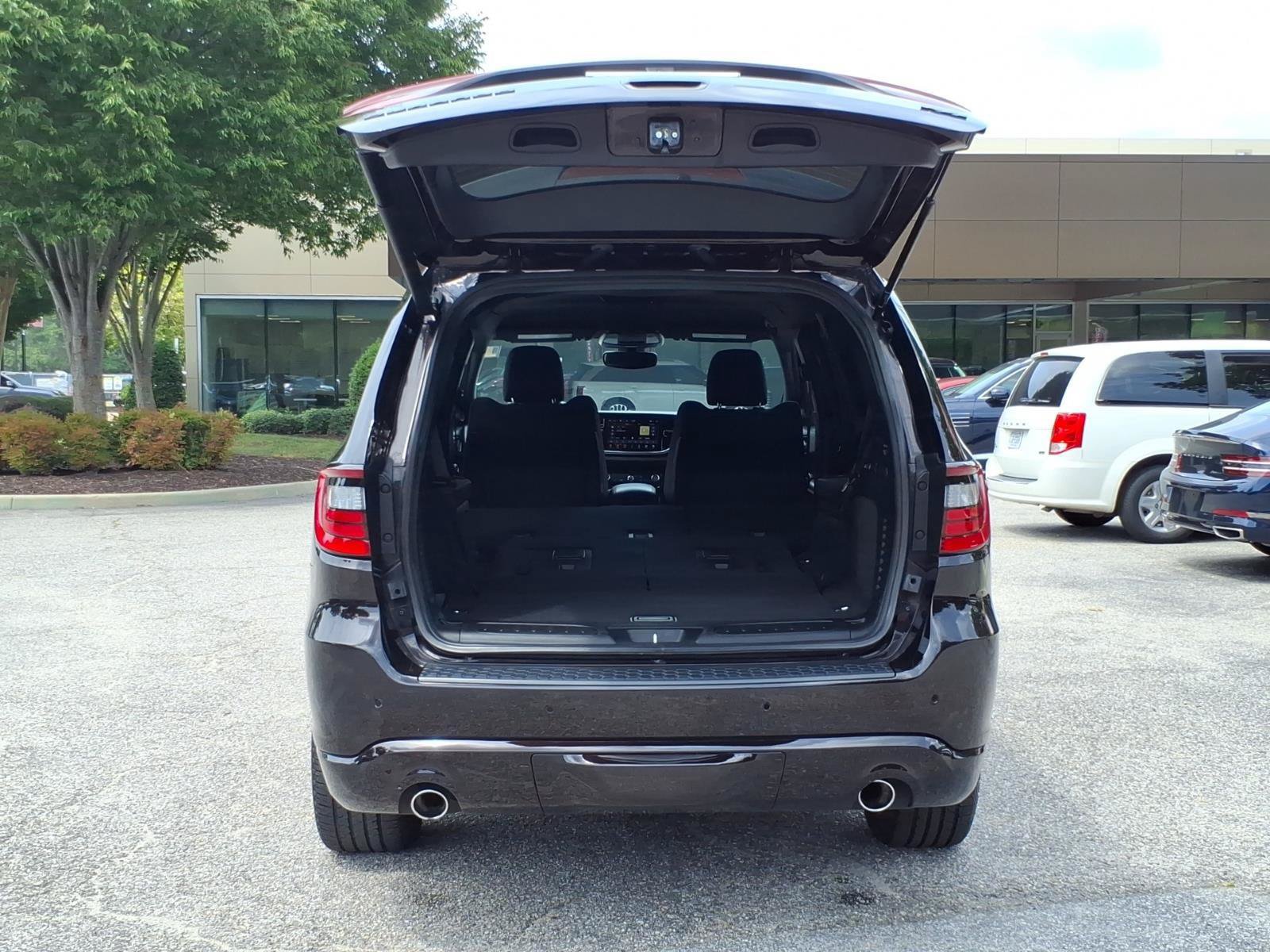 Used 2023 Dodge Durango R/T w/ Blacktop Package RWD image 30
