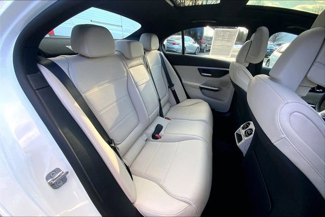 Used 2025 Mercedes-Benz C 300 4MATIC Sedan image 16