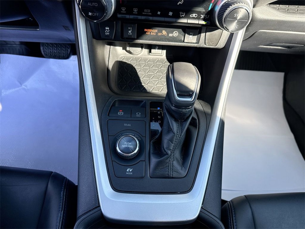 Used 2021 Toyota RAV4 XSE image 26