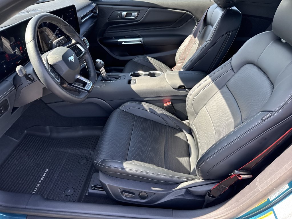 Used 2026 Ford Mustang Premium RWD image 9