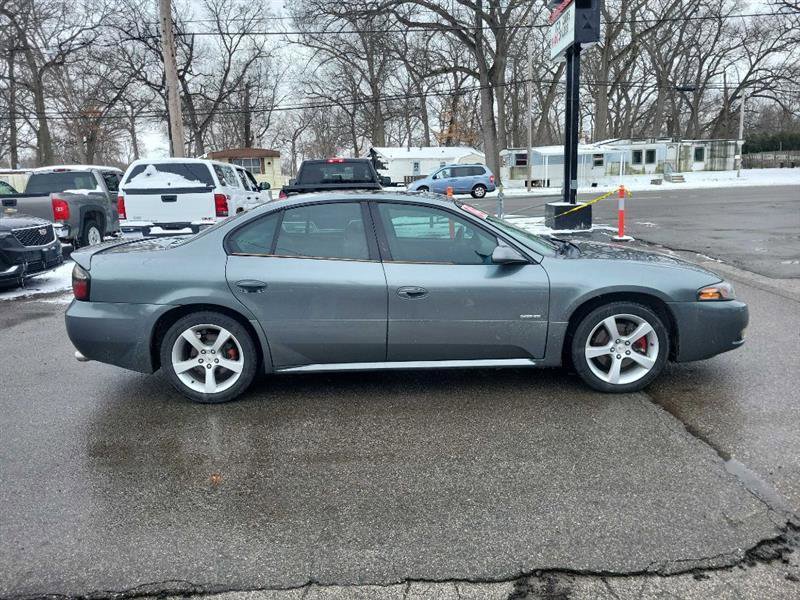 Used 2005 Pontiac Bonneville GXP image 8