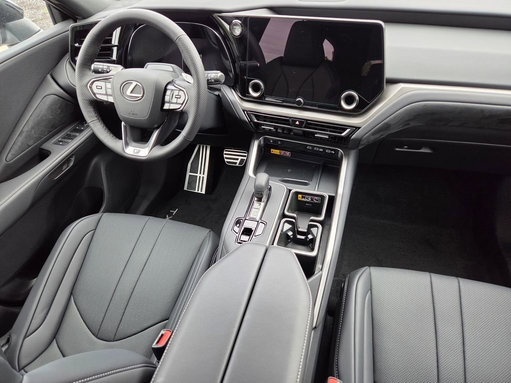 New 2026 Lexus TX 500h AWD image 33