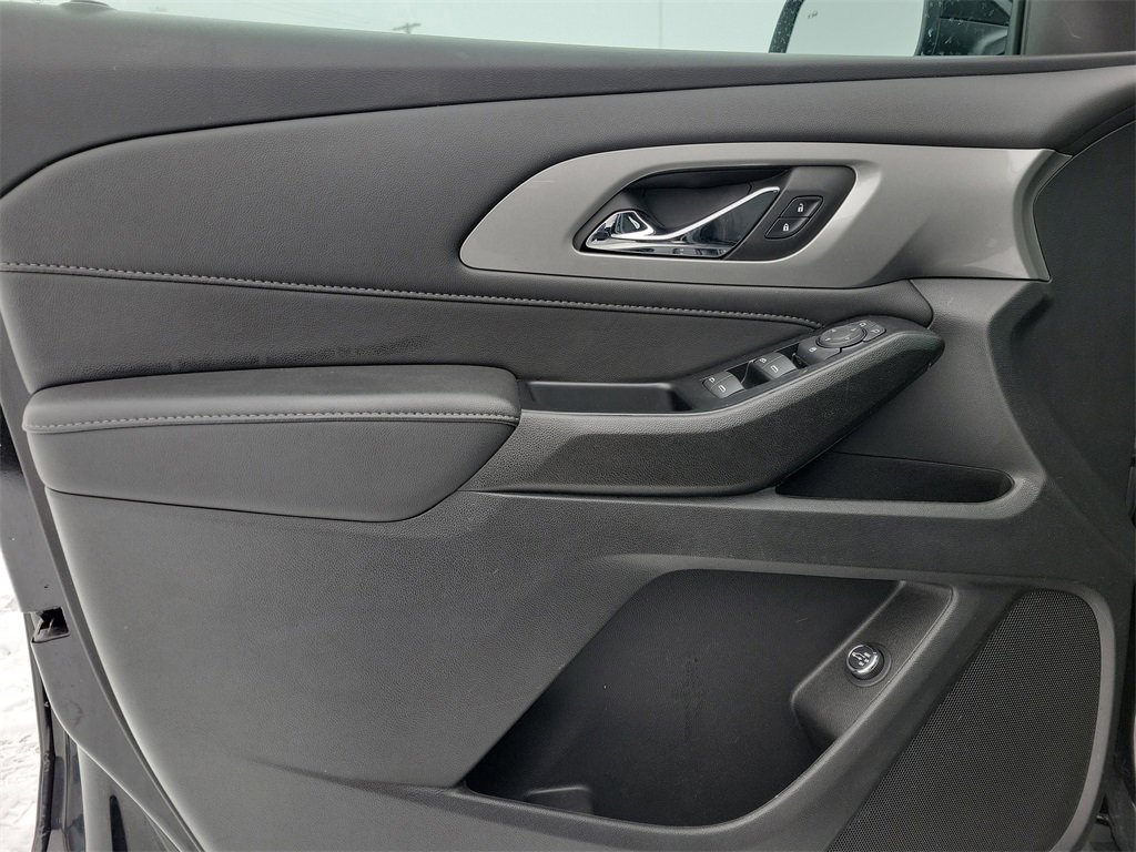 Used 2023 Chevrolet Traverse LT w/ LPO, Floor Liner Package image 19
