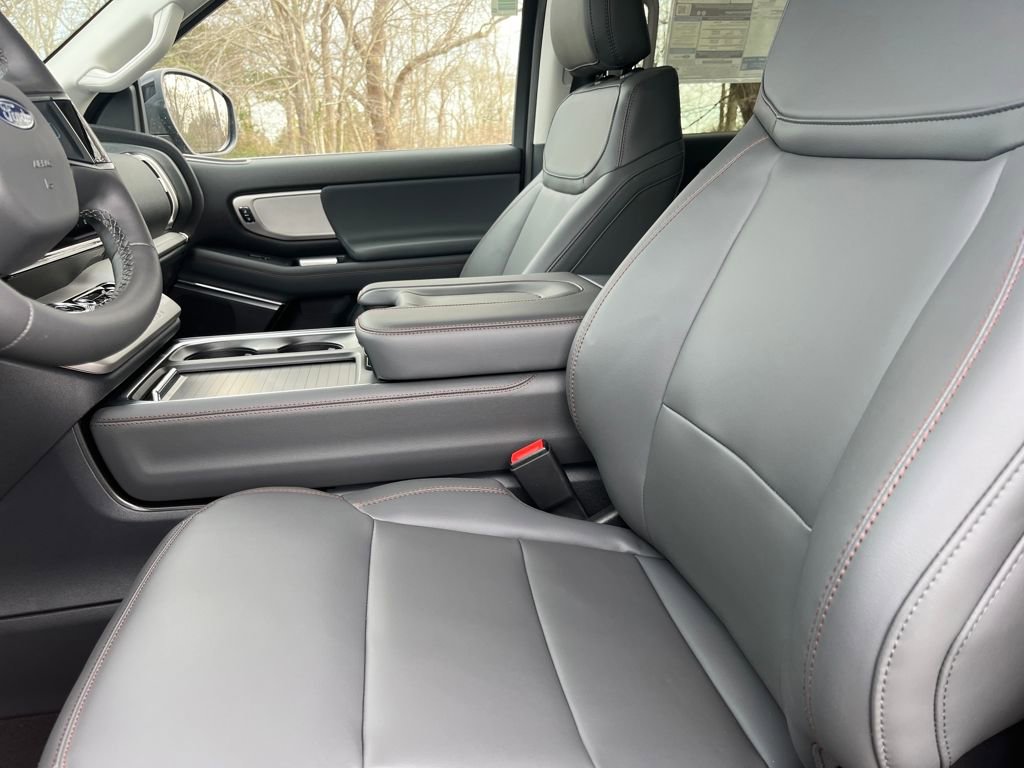 New 2025 Ford Expedition Max Active image 21
