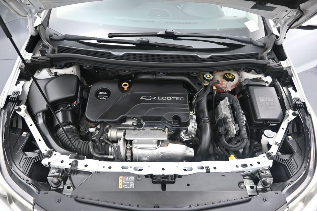 Used 2017 Chevrolet Cruze LS FWD image 11