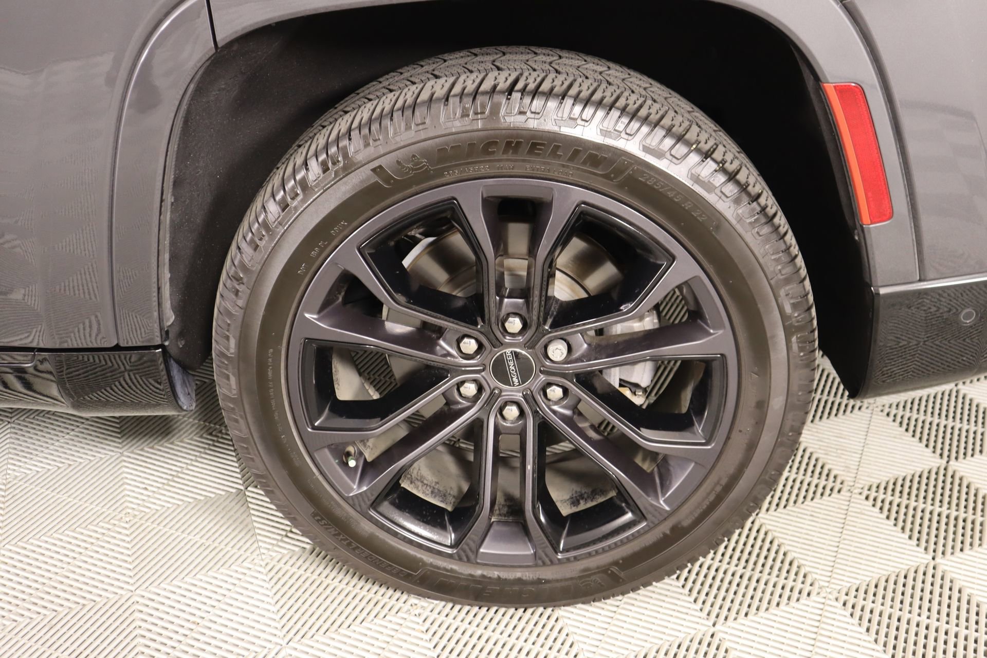 Used 2023 Jeep Grand Wagoneer Series II w/ Quick Order Packagew 28T image 21