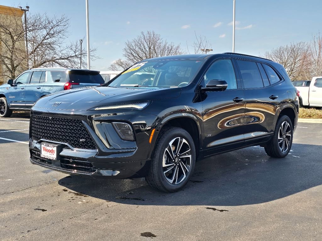 Certified 2025 Buick Enclave Sport Touring image 6