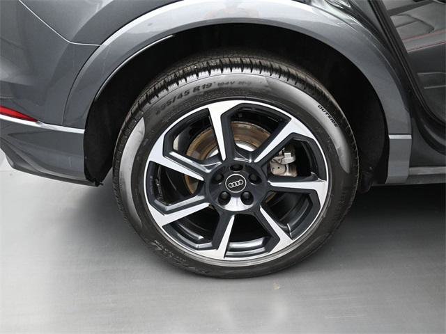 Certified 2025 Audi Q3 2.0T Premium Plus image 39