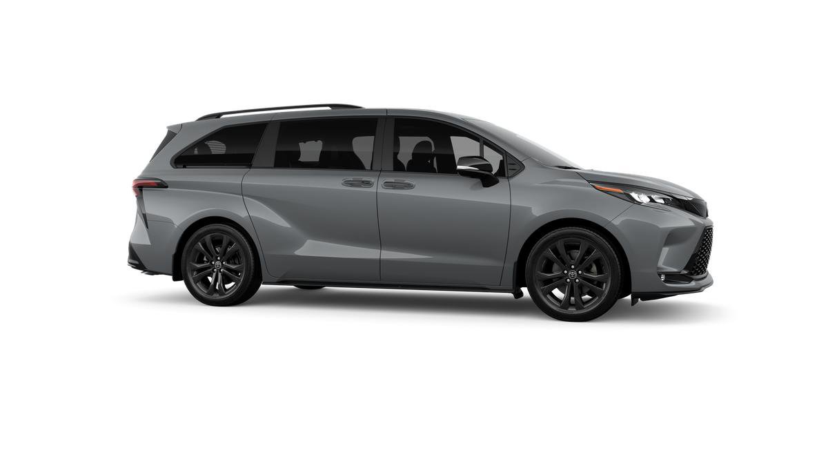 New 2026 Toyota Sienna XSE image 43