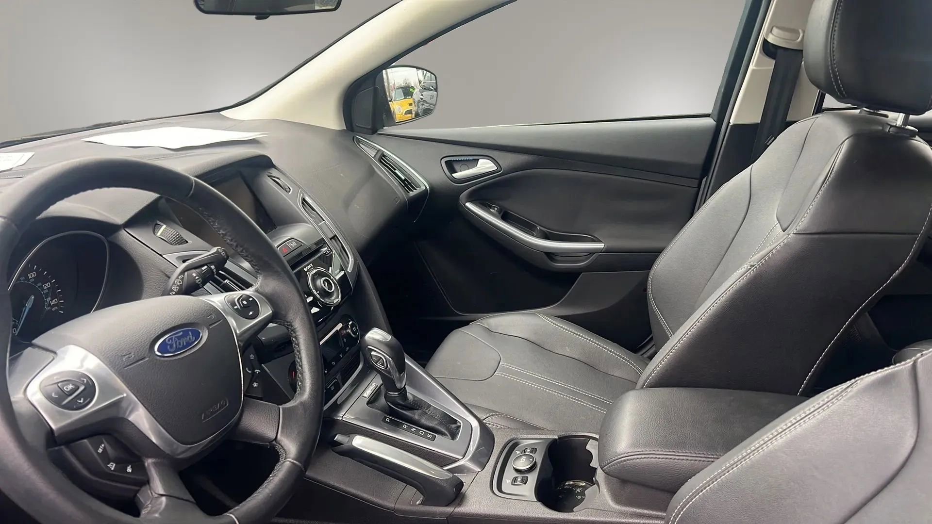 Used 2013 Ford Focus Titanium w/ Titanium Handling Pkg image 20