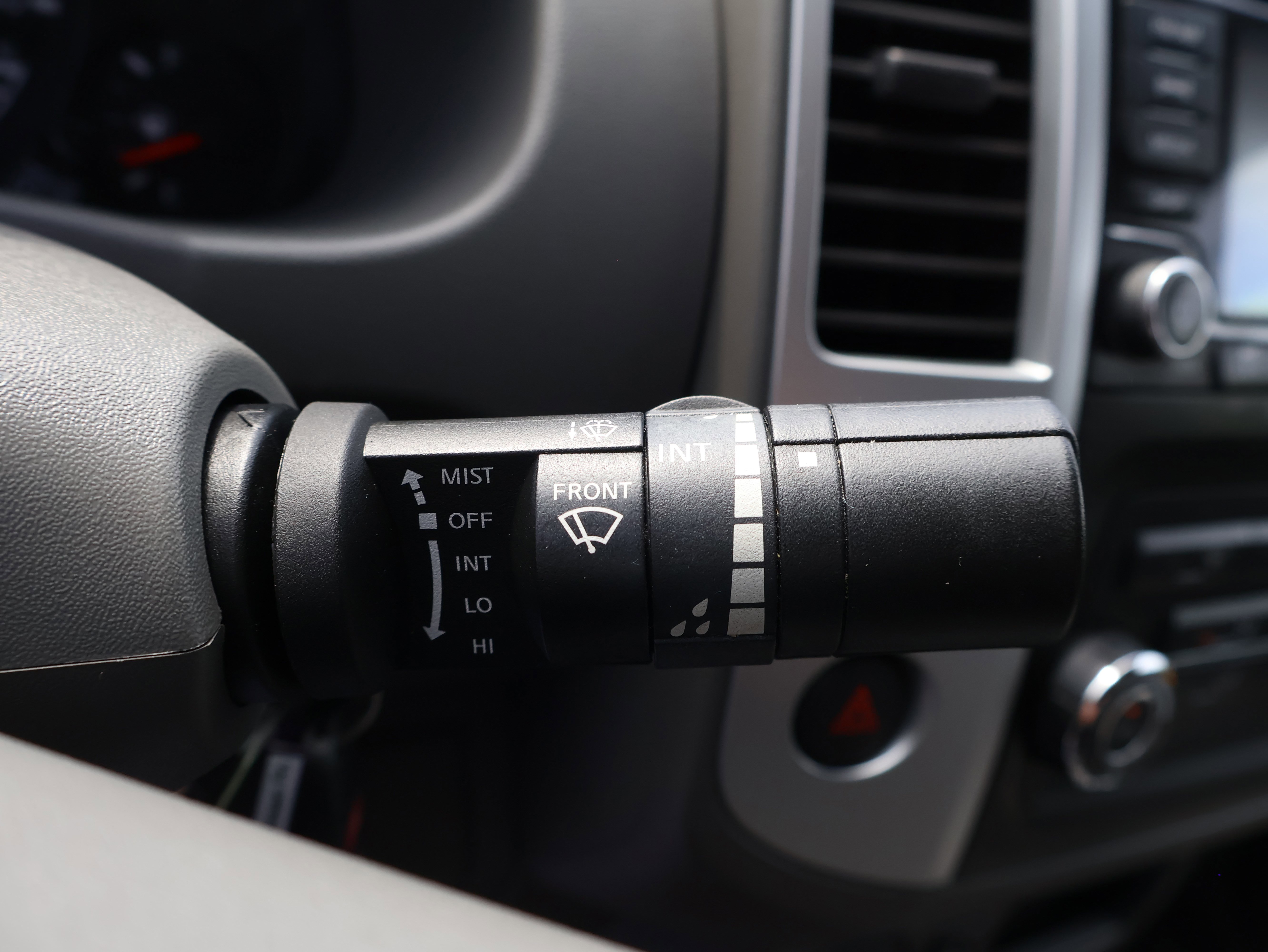 Used 2017 Nissan Frontier SV image 39
