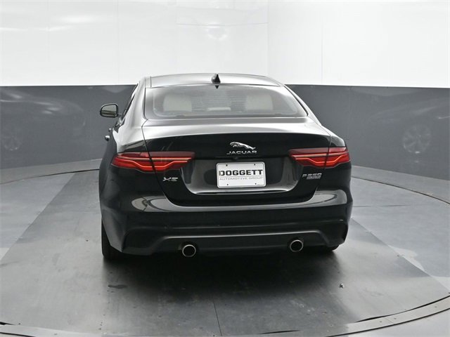 Used 2020 Jaguar XE S image 8