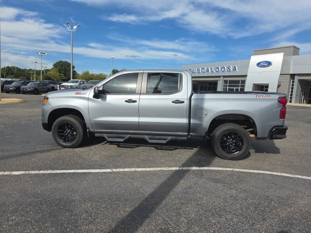 Used 2023 Chevrolet Silverado 1500 Custom Trail Boss AWD/4WD image 6
