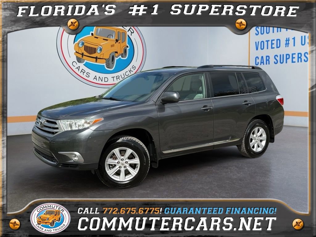 Used 2013 Toyota Highlander Plus AWD/4WD image 1