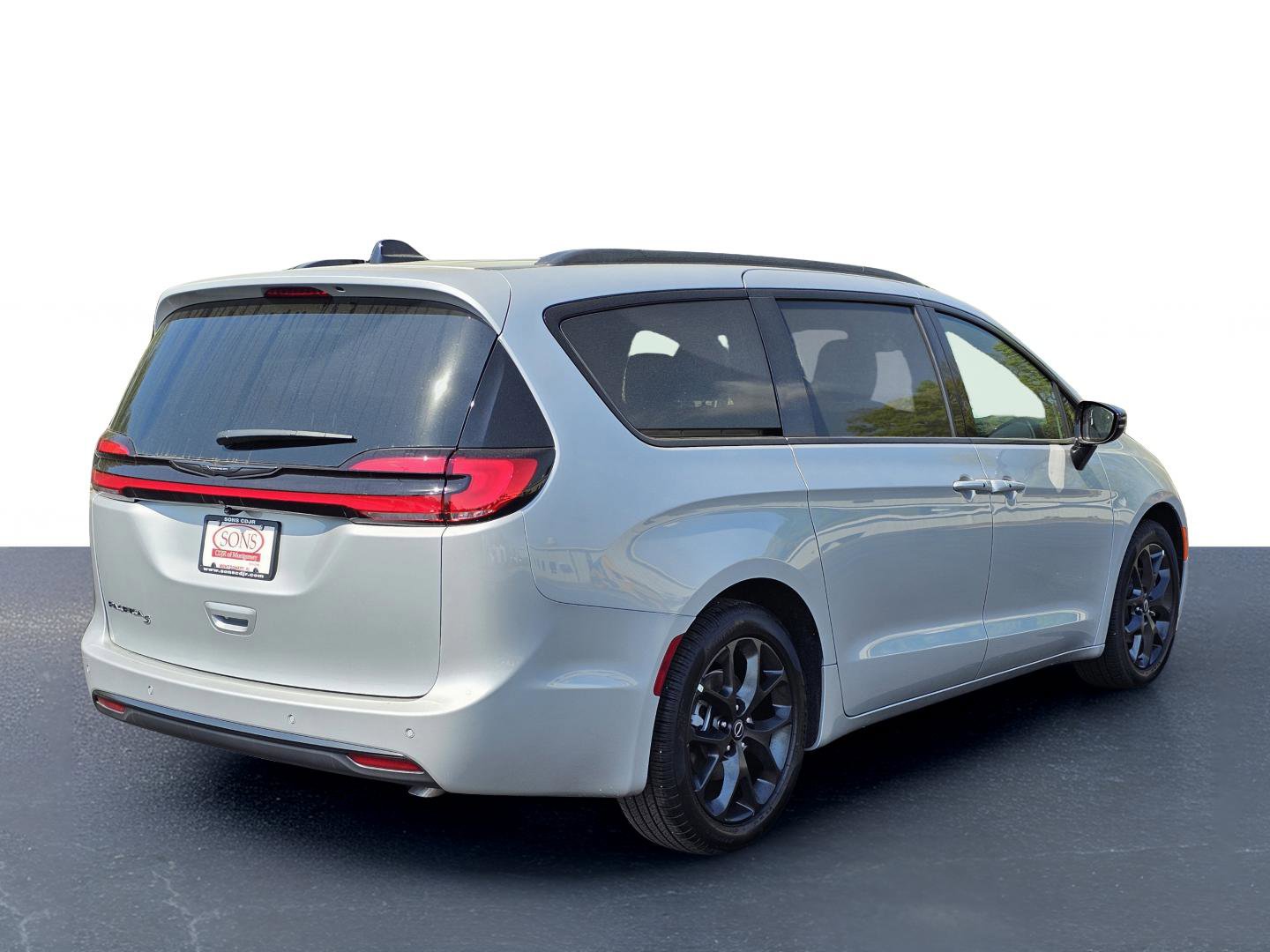 New 2026 Chrysler Pacifica Select w/ S Appearance Package image 8