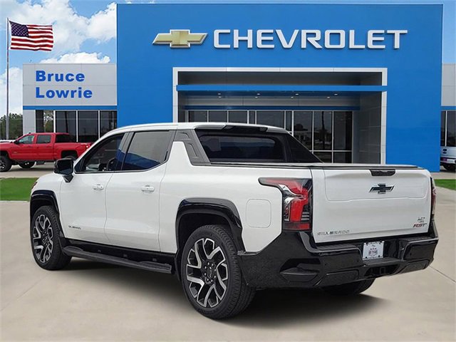 New 2024 Chevrolet Silverado EV RST image 3