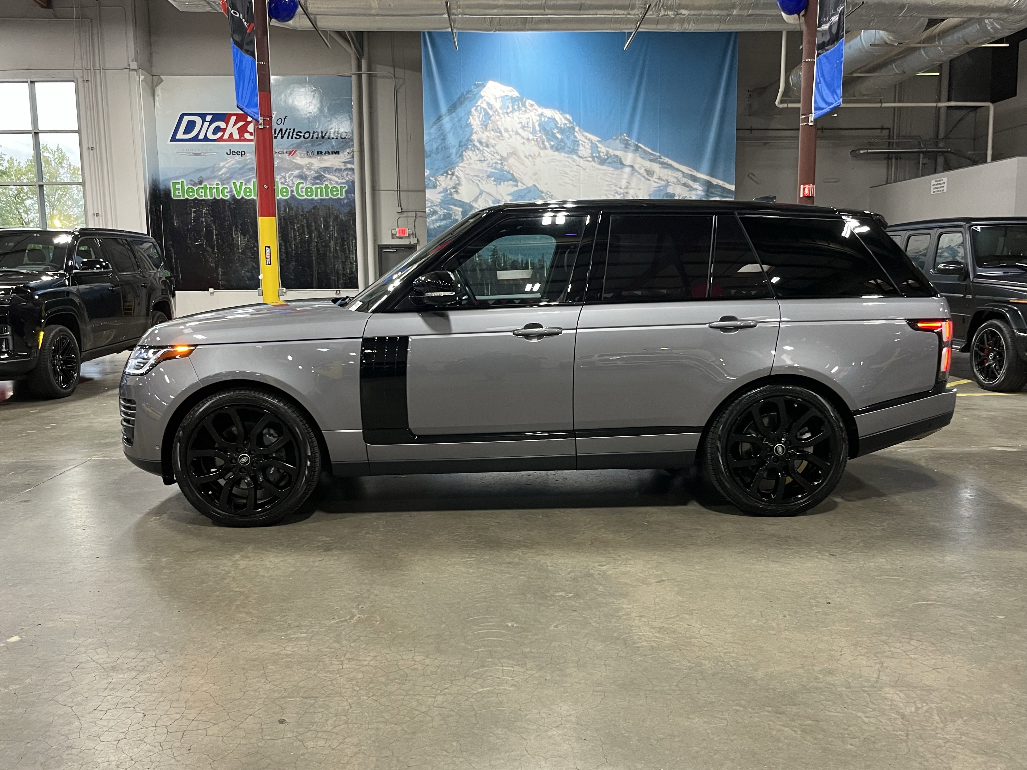 Used 2021 Land Rover Range Rover Westminster Edition AWD/4WD image 2
